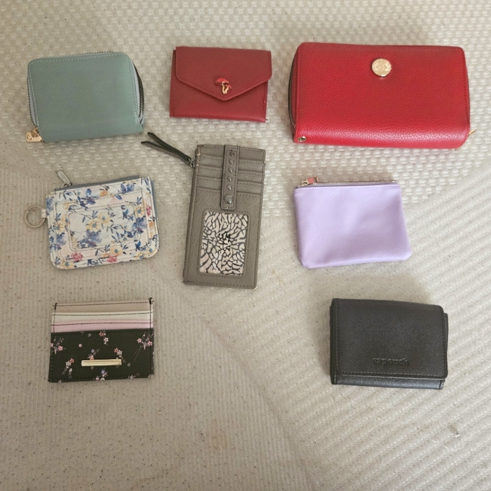 8 wallets
